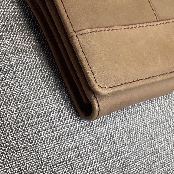 Bosca leather wallet - Picture 11 of 15